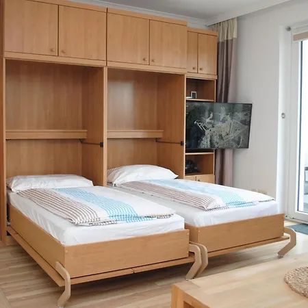 Hanseatic 212 Apartman *